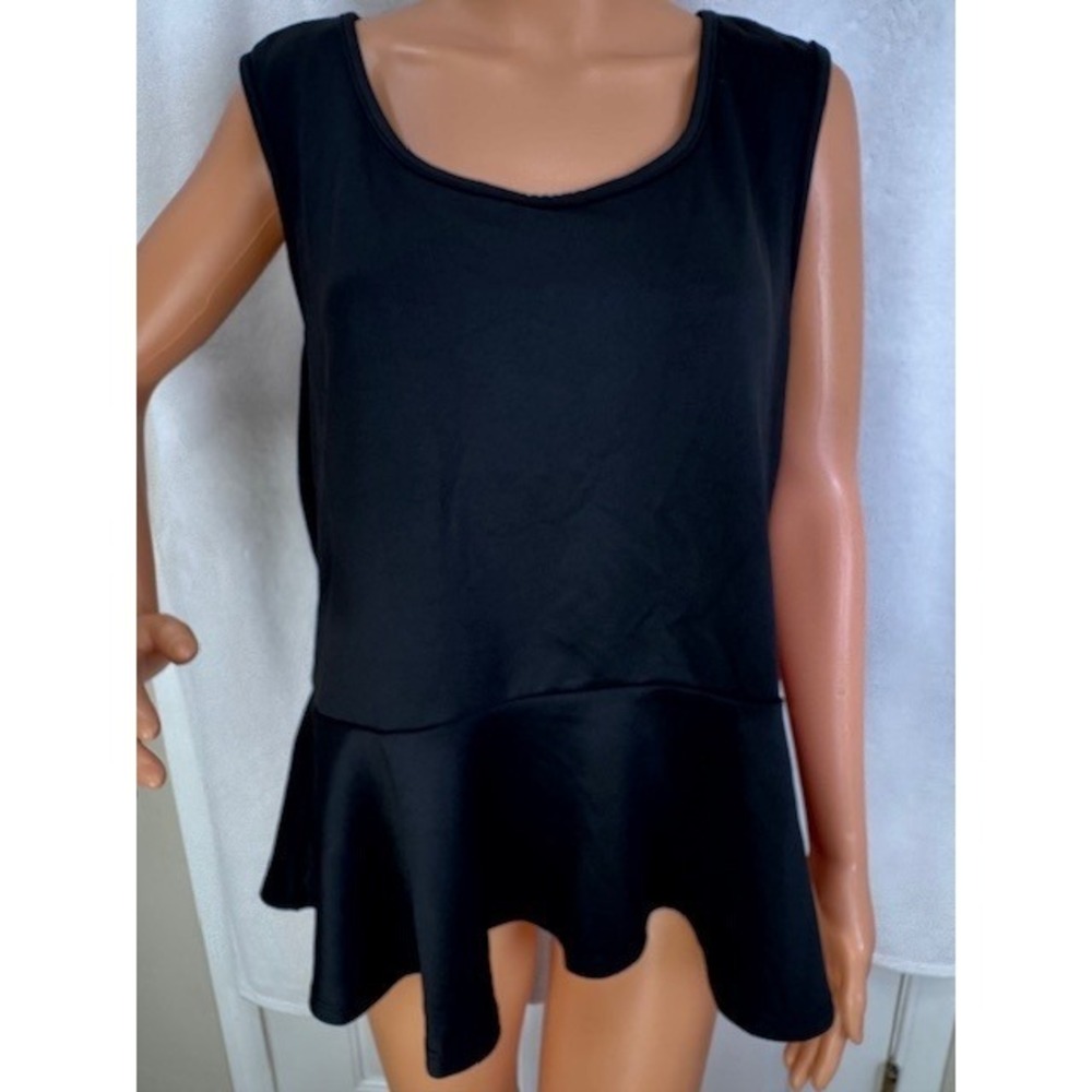 ToTo Collection peplum black sleeveless back cut out top Size 3XL